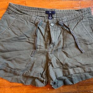 GAP Women's Olive Cargo Shorts